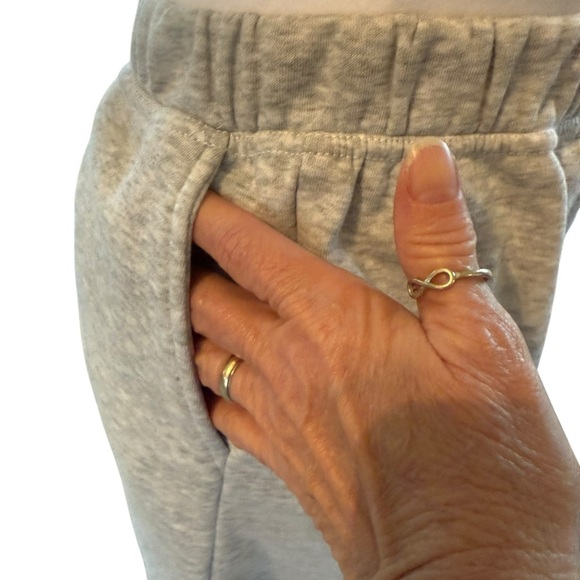 Forever 21 Heather Gray Midi Skirt with slit in back Size Small NWOT - Picture 2 of 7